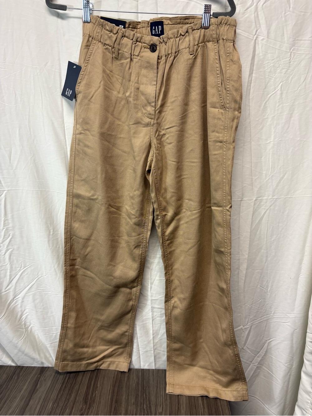 GAP Khaki Easy Twill Pants NWT Size Medium